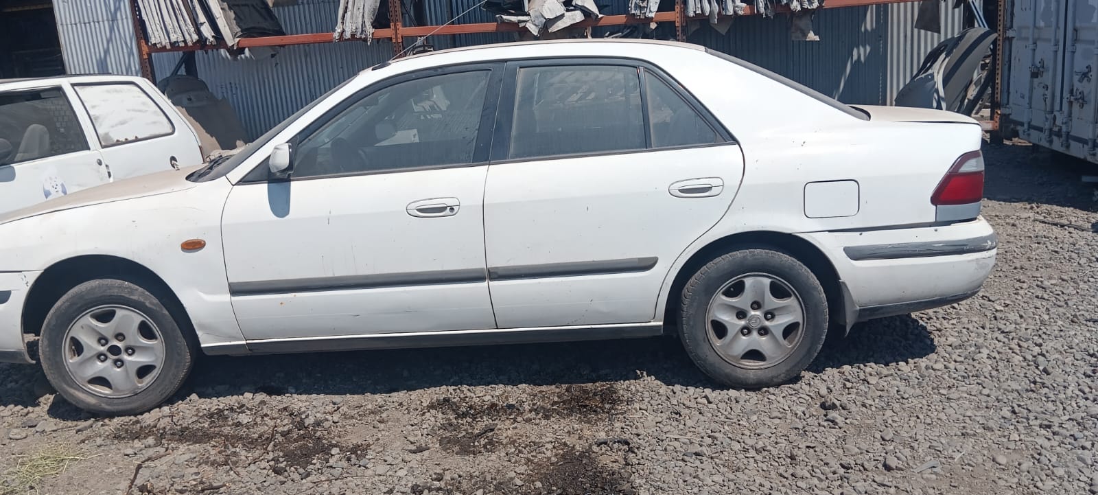 Mazda 626 1998    EN DESARME